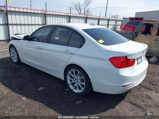 Photo 2 VIN: WBA3B1G54ENS79068 - BMW 320I 