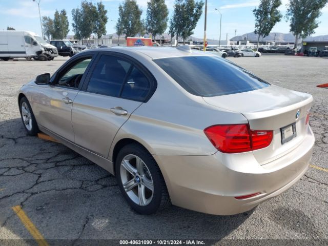 Photo 2 VIN: WBA3B1G54FNT02463 - BMW 320I 