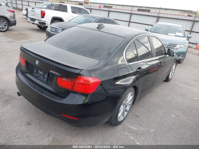 Photo 3 VIN: WBA3B1G54FNT04424 - BMW 320I 