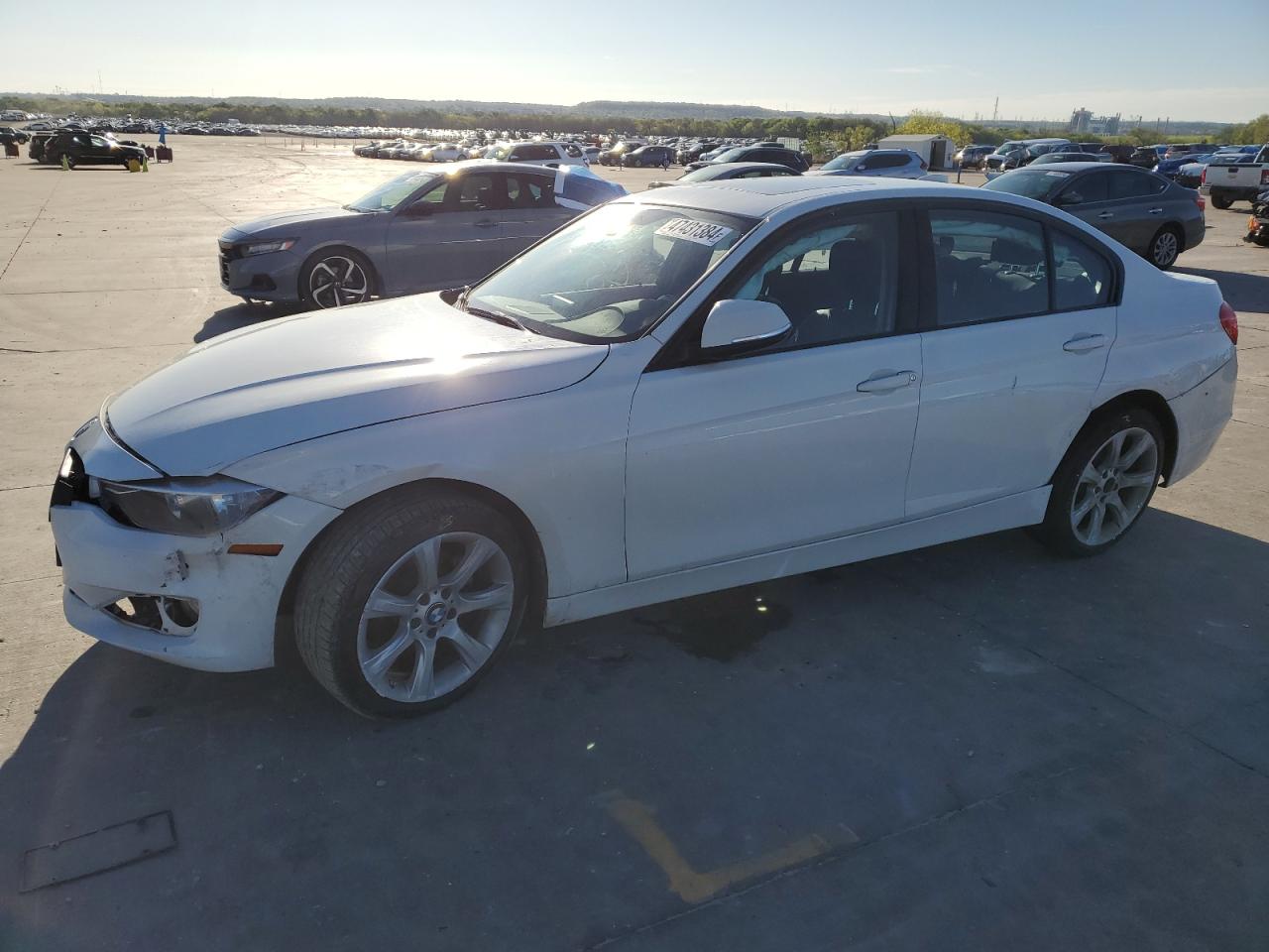 Photo 0 VIN: WBA3B1G54FNT64445 - BMW 3ER 