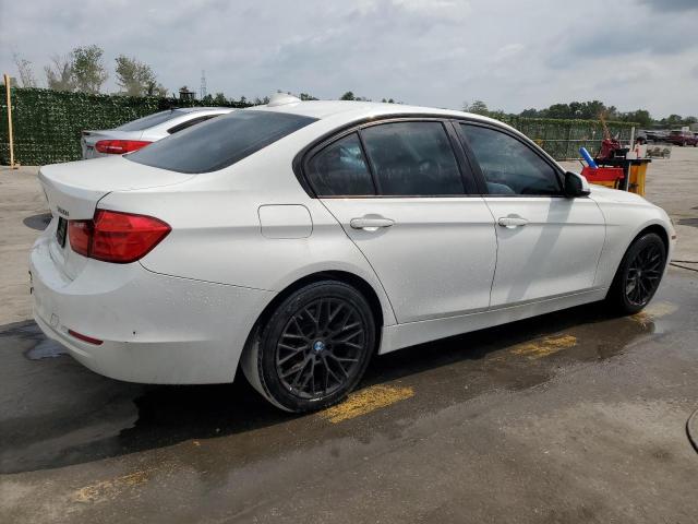 Photo 2 VIN: WBA3B1G55ENT00641 - BMW 3 SERIES 