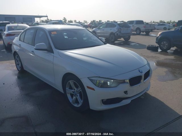 Photo 0 VIN: WBA3B1G55FNT01712 - BMW 320I 