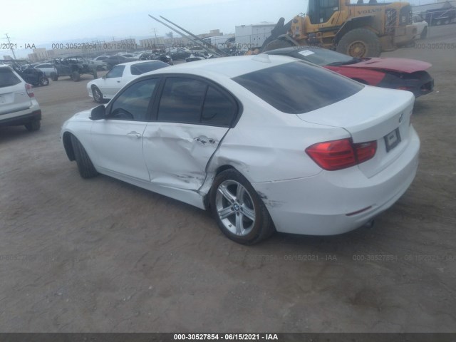 Photo 2 VIN: WBA3B1G55FNT02004 - BMW 3 