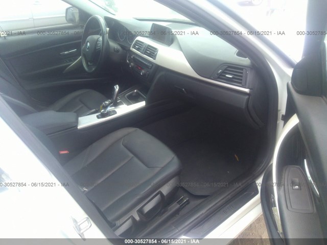 Photo 4 VIN: WBA3B1G55FNT02004 - BMW 3 