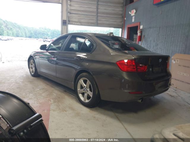 Photo 2 VIN: WBA3B1G55FNT03850 - BMW 320I 