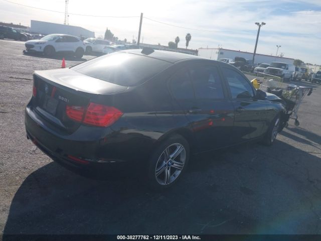 Photo 3 VIN: WBA3B1G55FNT04089 - BMW 3 SERIES 