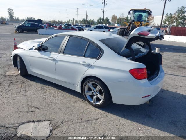 Photo 2 VIN: WBA3B1G55FNT05761 - BMW 320I 