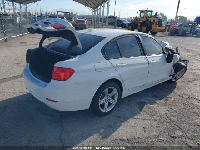 Photo 3 VIN: WBA3B1G55FNT05761 - BMW 320I 