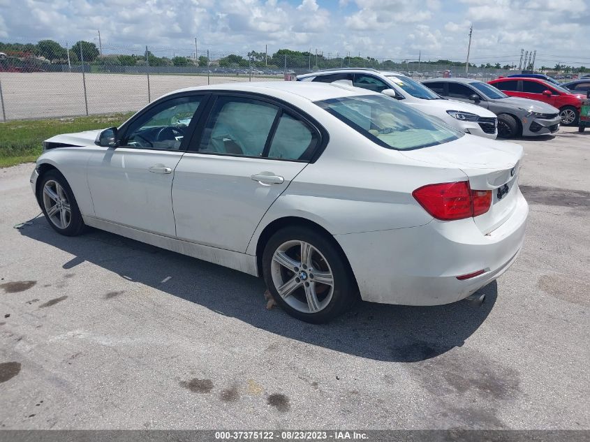 Photo 2 VIN: WBA3B1G56ENS79332 - BMW 320 