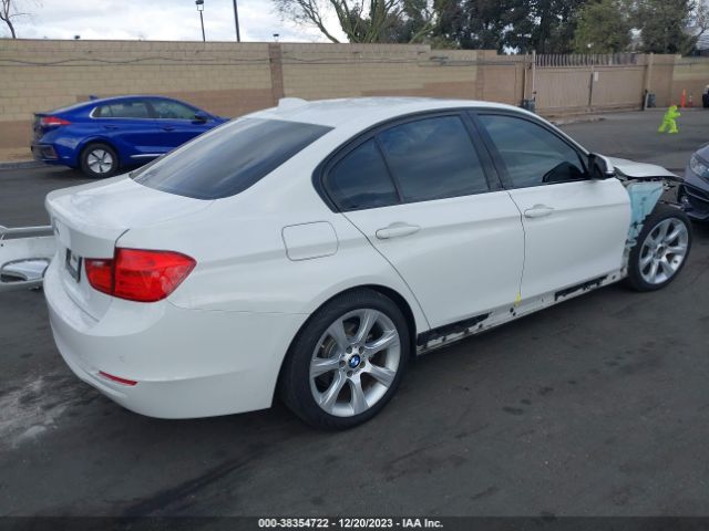 Photo 3 VIN: WBA3B1G56FNT06689 - BMW 3 SERIES 