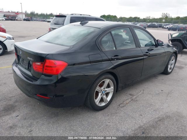 Photo 3 VIN: WBA3B1G57FNT06605 - BMW 320I 