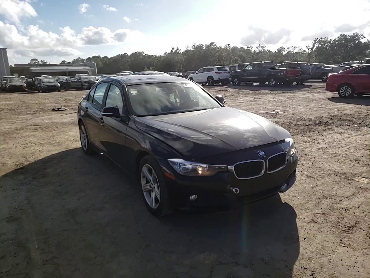 Photo 10 VIN: WBA3B1G57FNT64326 - BMW 320 I 