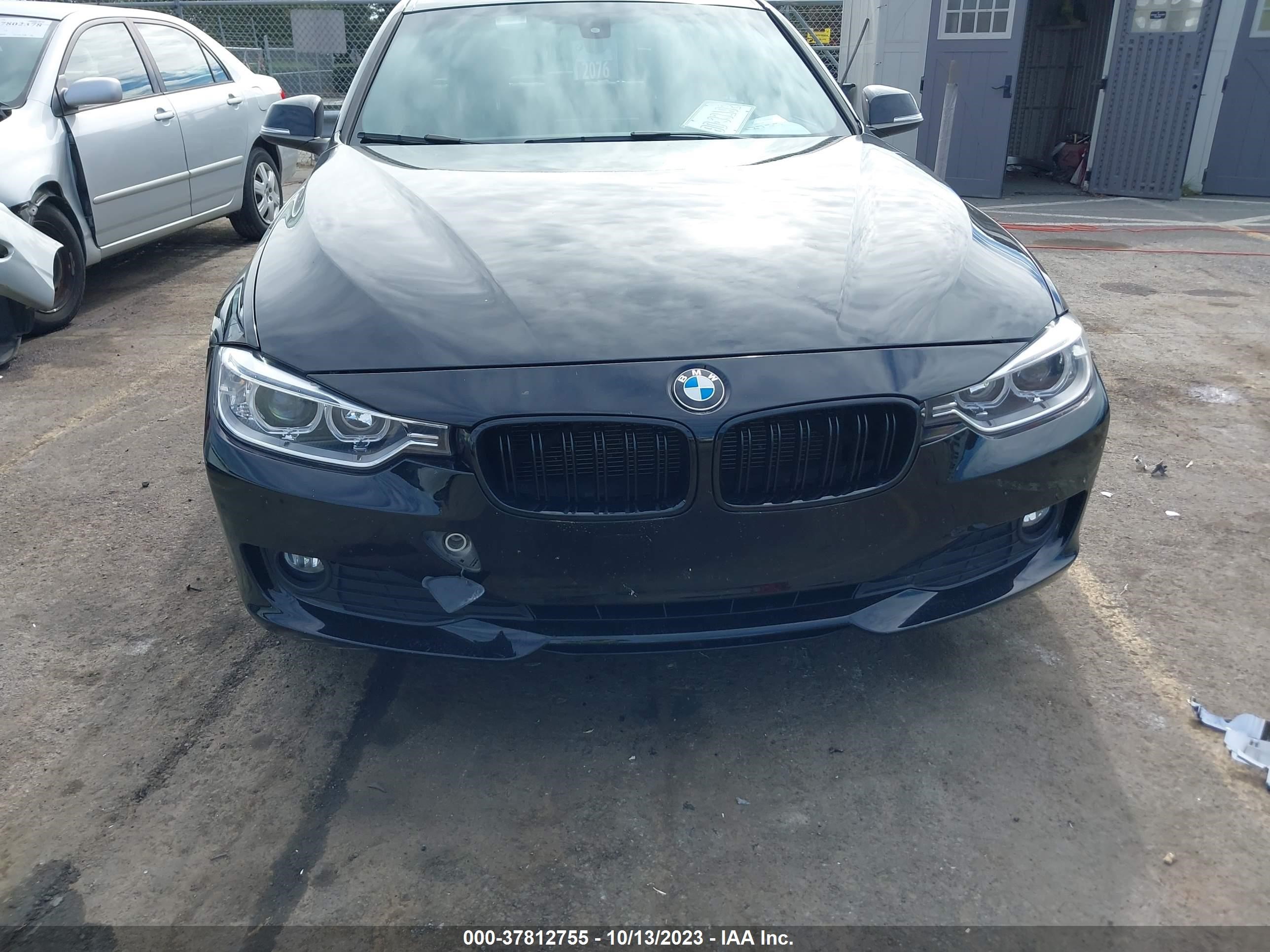 Photo 5 VIN: WBA3B1G5XENS77812 - BMW 3ER 