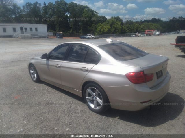 Photo 2 VIN: WBA3B1G5XENT00070 - BMW 3 