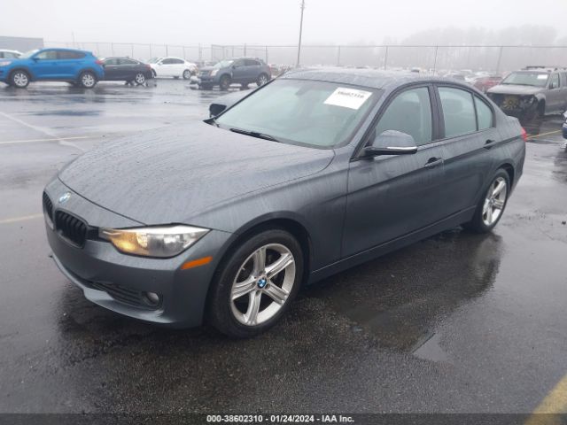 Photo 1 VIN: WBA3B1G5XFNT02127 - BMW 320I 