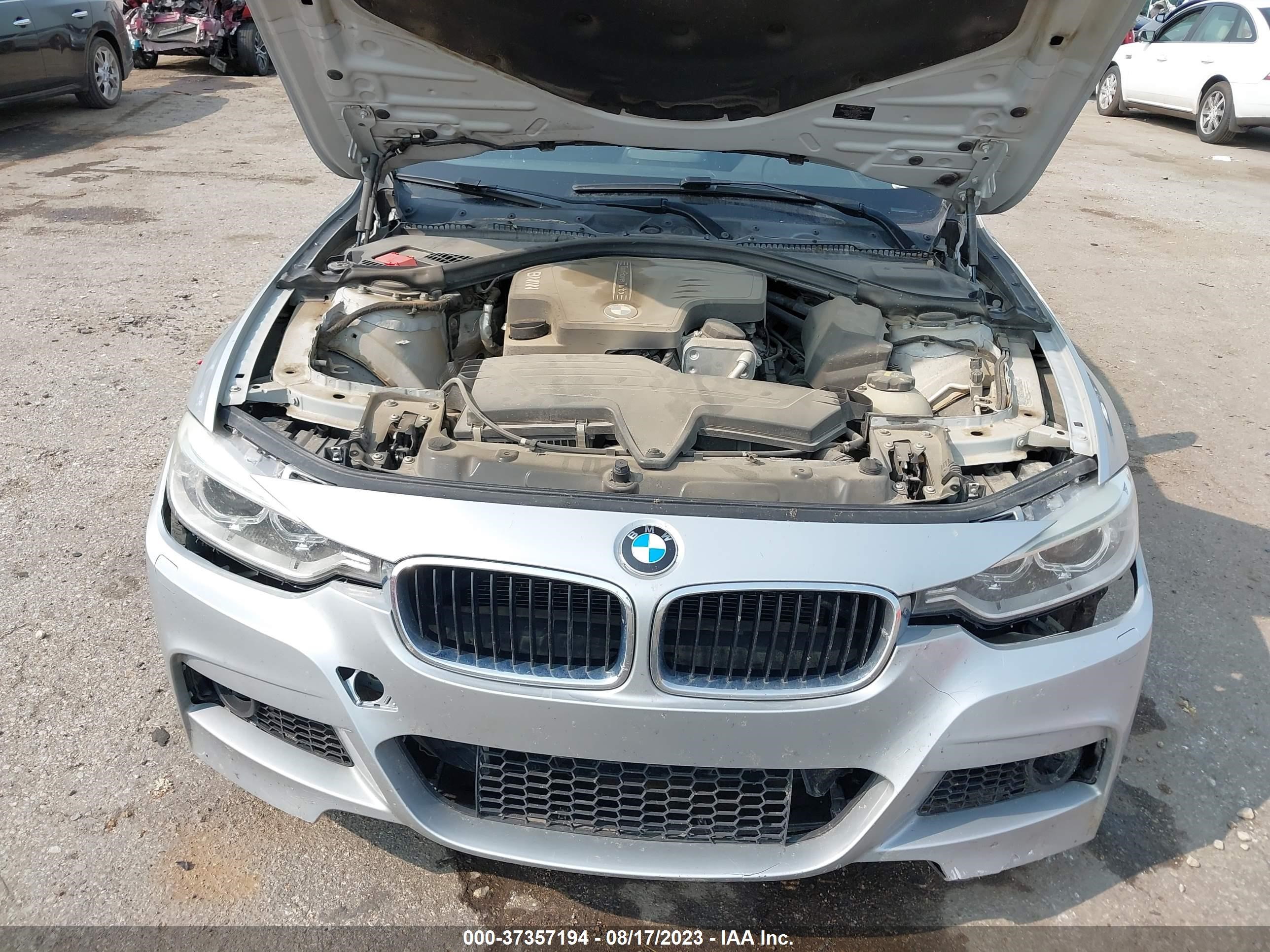 Photo 9 VIN: WBA3B1G5XFNT03990 - BMW 3ER 