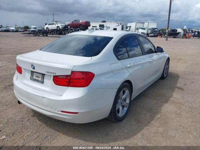 Photo 3 VIN: WBA3B1G5XFNT04153 - BMW 320I 