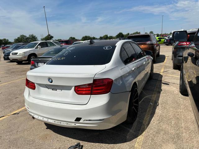 Photo 3 VIN: WBA3B3C51DF533670 - BMW 3 SERIES 