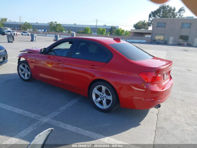 Photo 2 VIN: WBA3B3C53DF535260 - BMW 328 