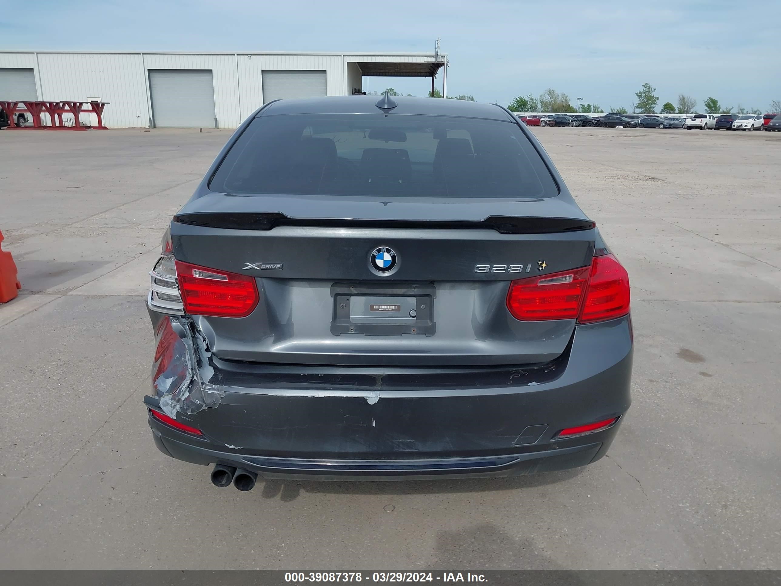 Photo 15 VIN: WBA3B3C53DF535937 - BMW 3ER 