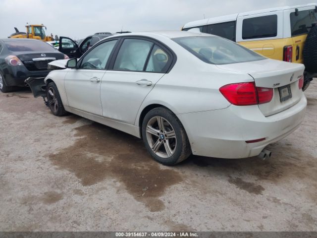 Photo 2 VIN: WBA3B3C54DF531685 - BMW 328 