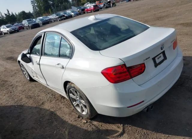 Photo 2 VIN: WBA3B3C54DF537020 - BMW 328I 