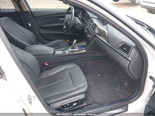 Photo 4 VIN: WBA3B3C55DF537768 - BMW 328I 