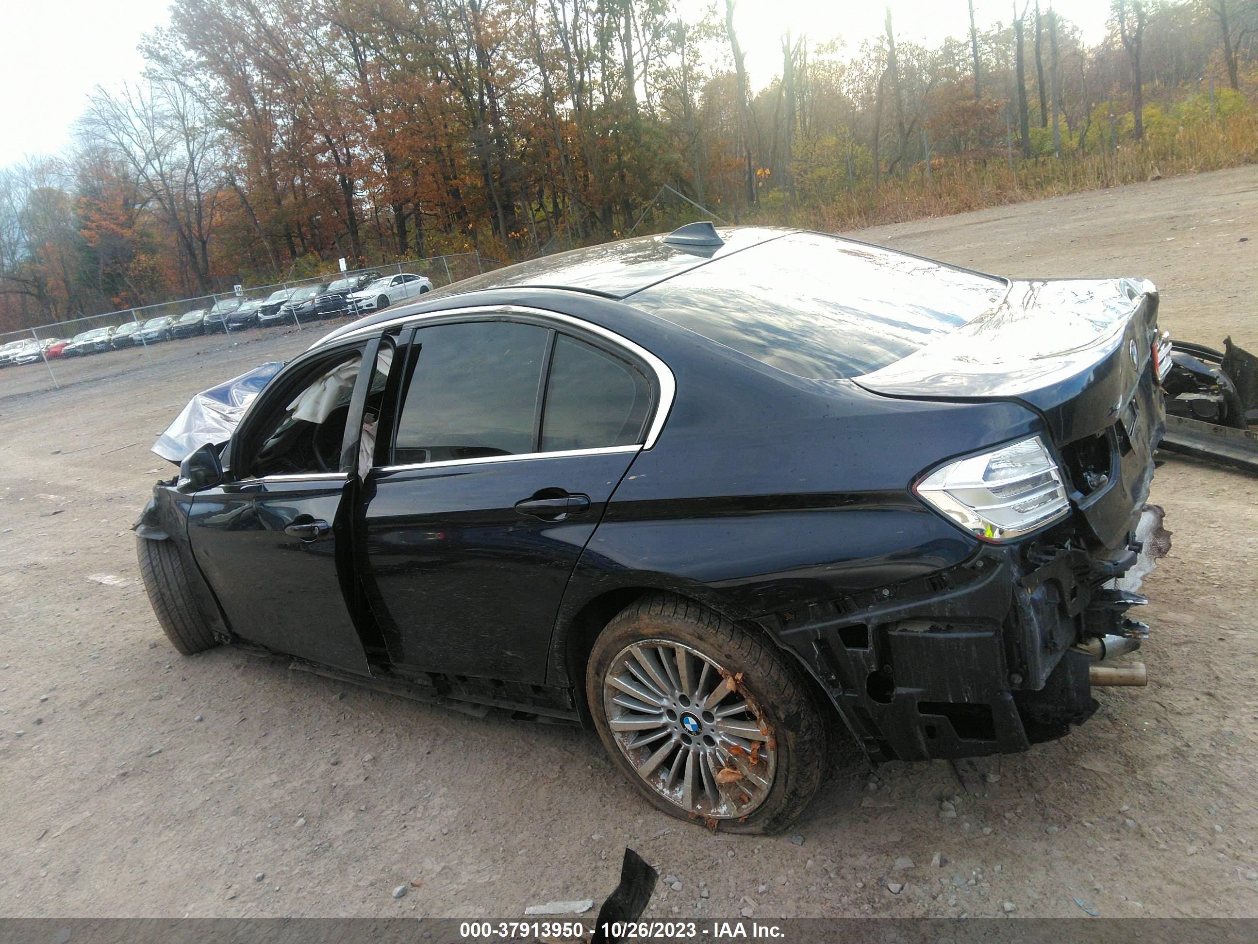 Photo 12 VIN: WBA3B3C55DF540881 - BMW 3ER 