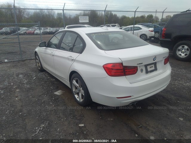 Photo 2 VIN: WBA3B3C55DJ698277 - BMW 3 