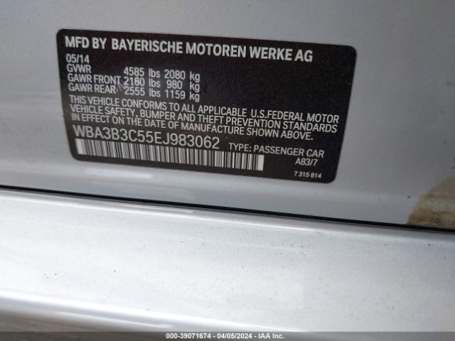 Photo 8 VIN: WBA3B3C55EJ983062 - BMW 328I 