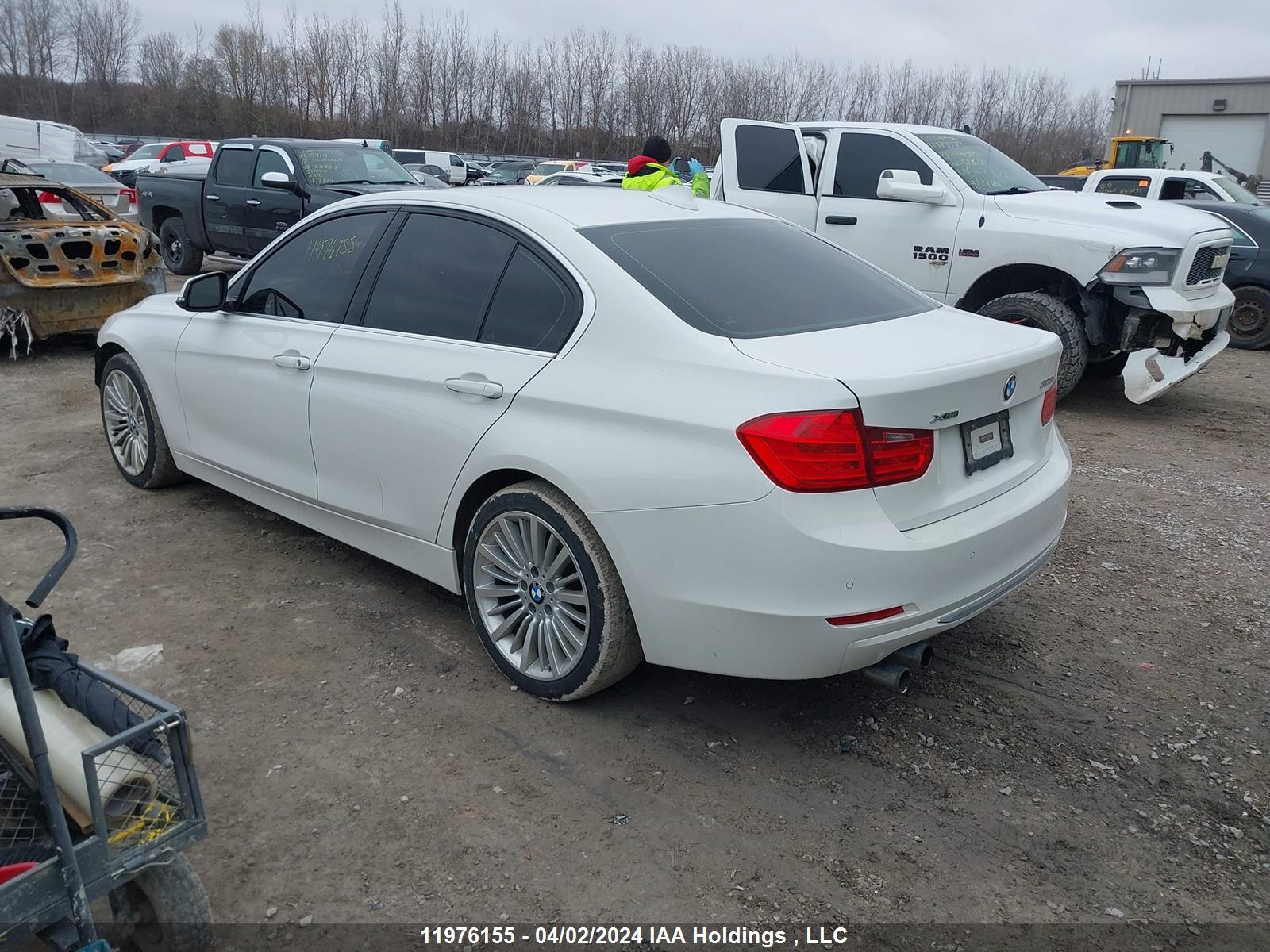 Photo 2 VIN: WBA3B3C56DJ976832 - BMW 3ER 