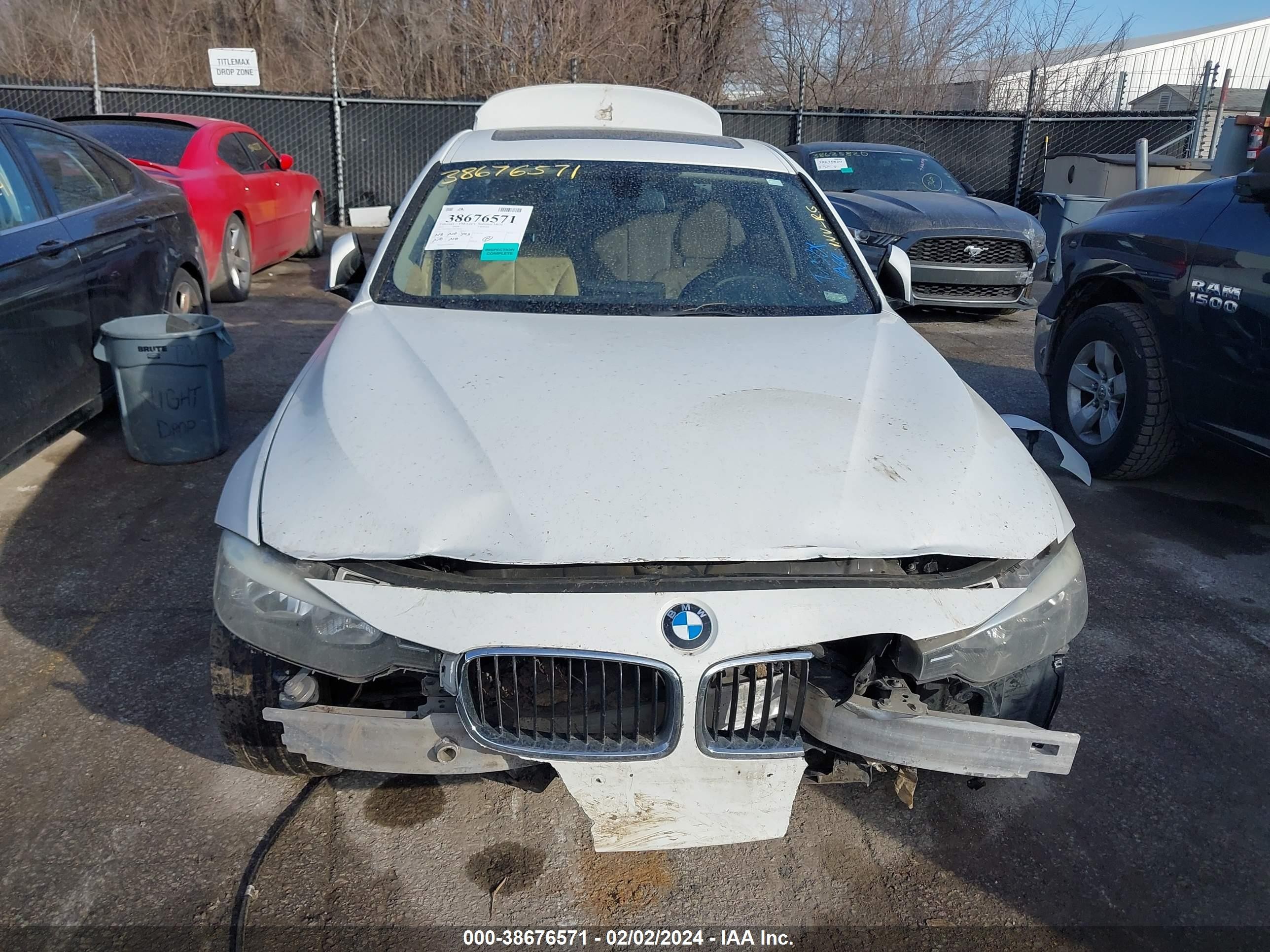 Photo 5 VIN: WBA3B3C57DF530918 - BMW 3ER 