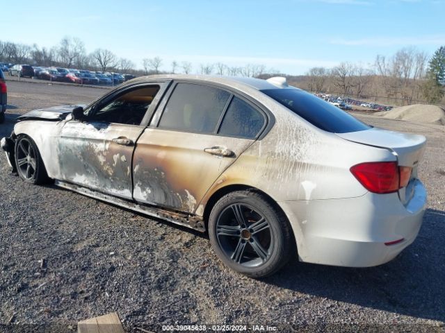 Photo 2 VIN: WBA3B3C57EJ981166 - BMW 328I 