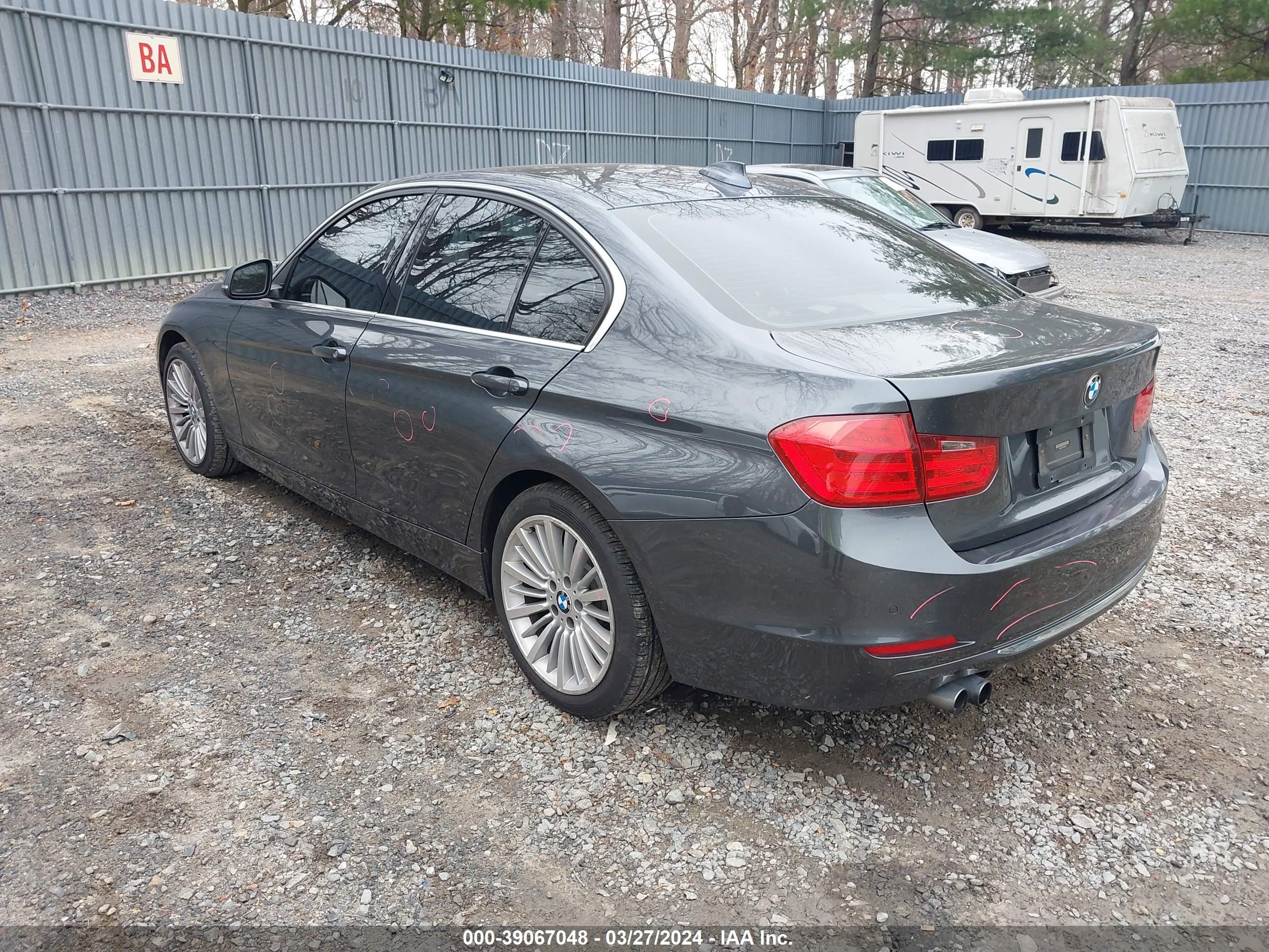 Photo 2 VIN: WBA3B3C57FJ984103 - BMW 3ER 