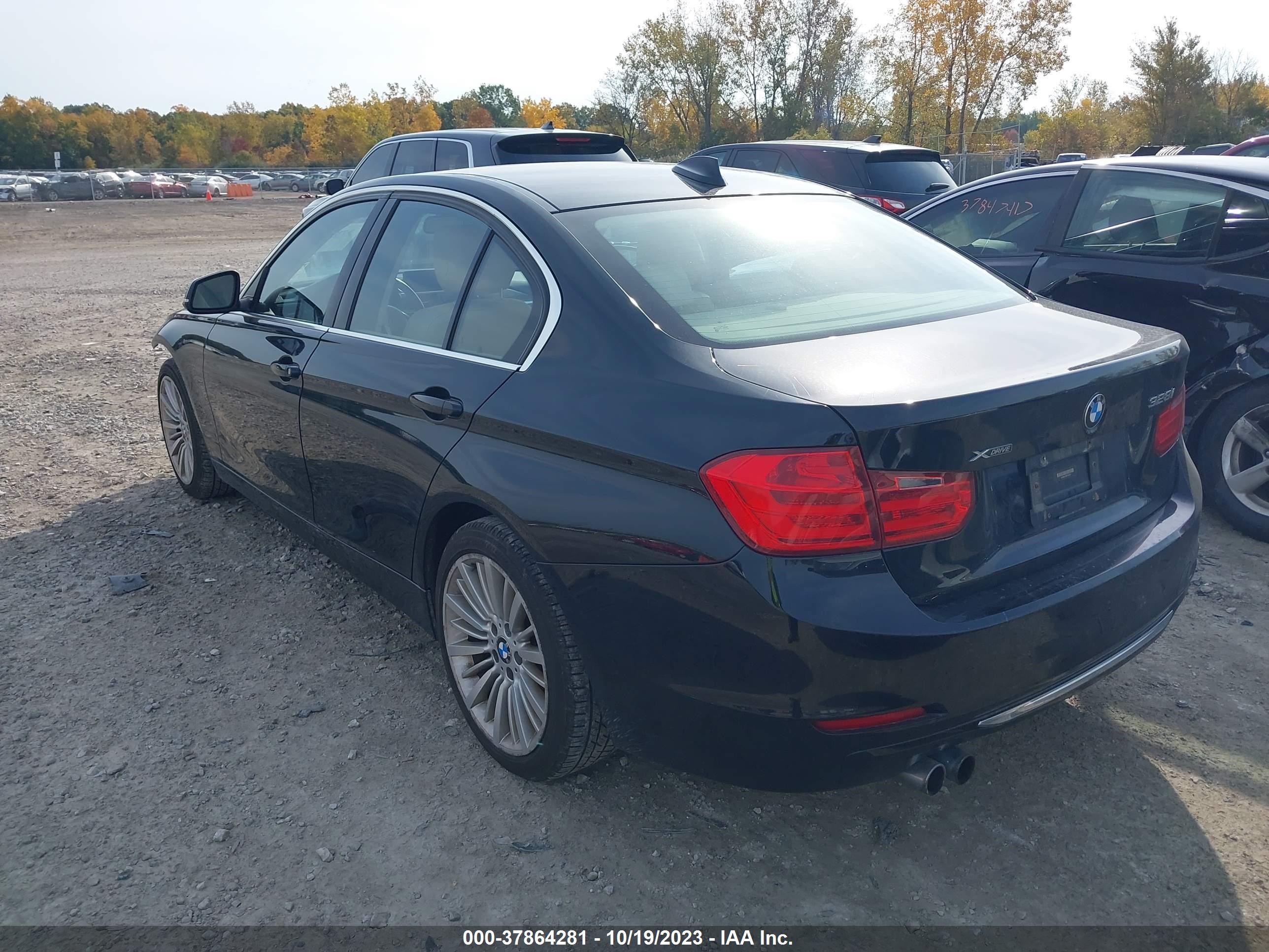 Photo 2 VIN: WBA3B3C58DF542365 - BMW 3ER 