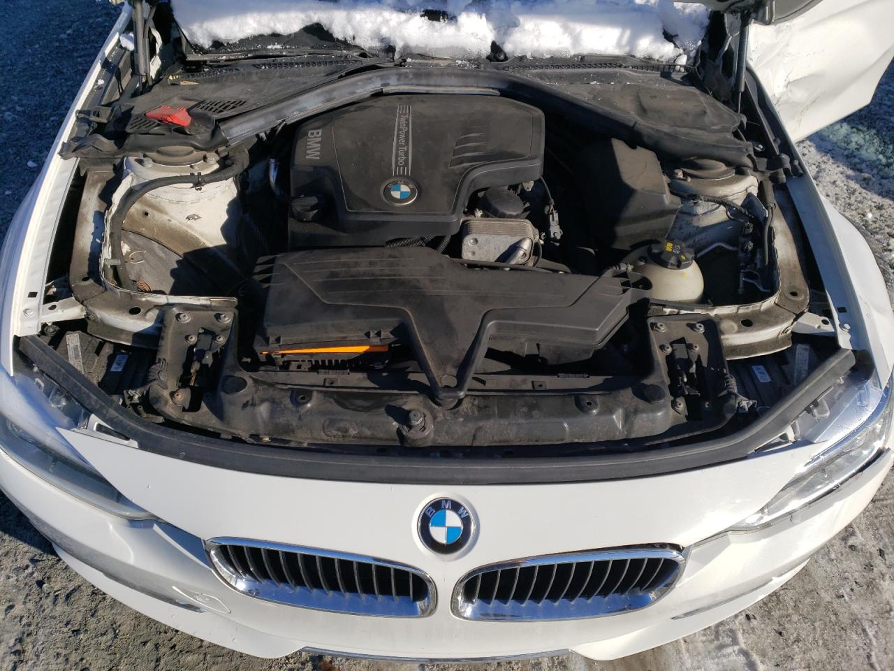 Photo 10 VIN: WBA3B3C58FJ984627 - BMW 3ER 