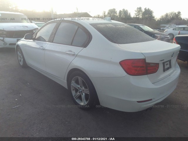 Photo 2 VIN: WBA3B3C59DJ811079 - BMW 3 