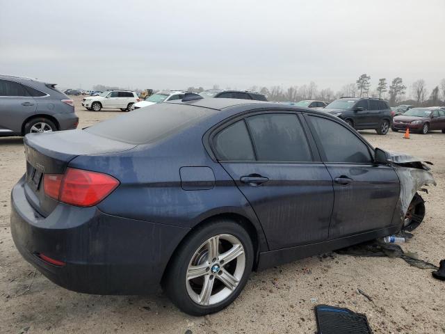 Photo 2 VIN: WBA3B3C5XDJ810717 - BMW 3 SERIES 