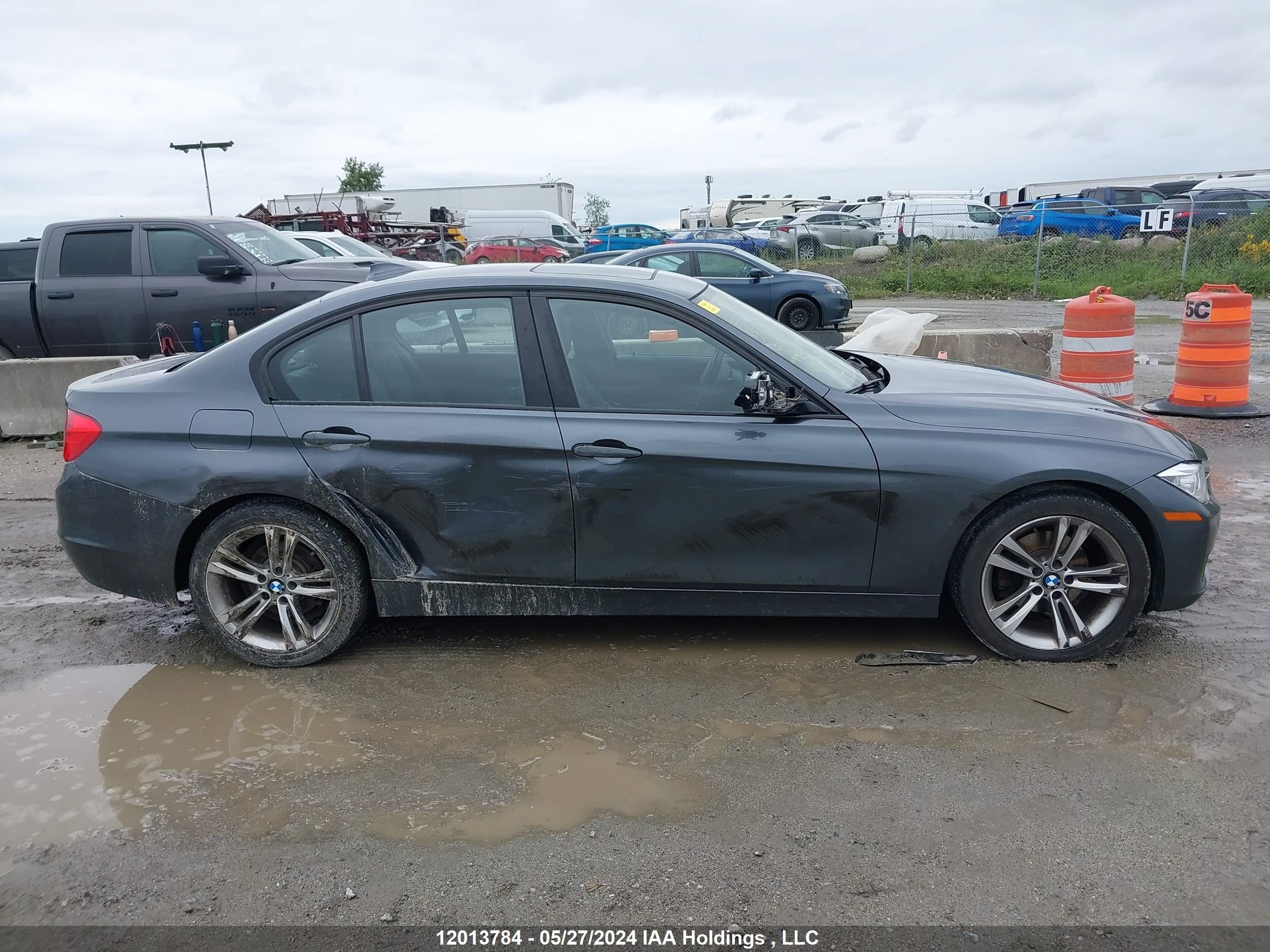 Photo 12 VIN: WBA3B3C5XDJ812032 - BMW 3ER 