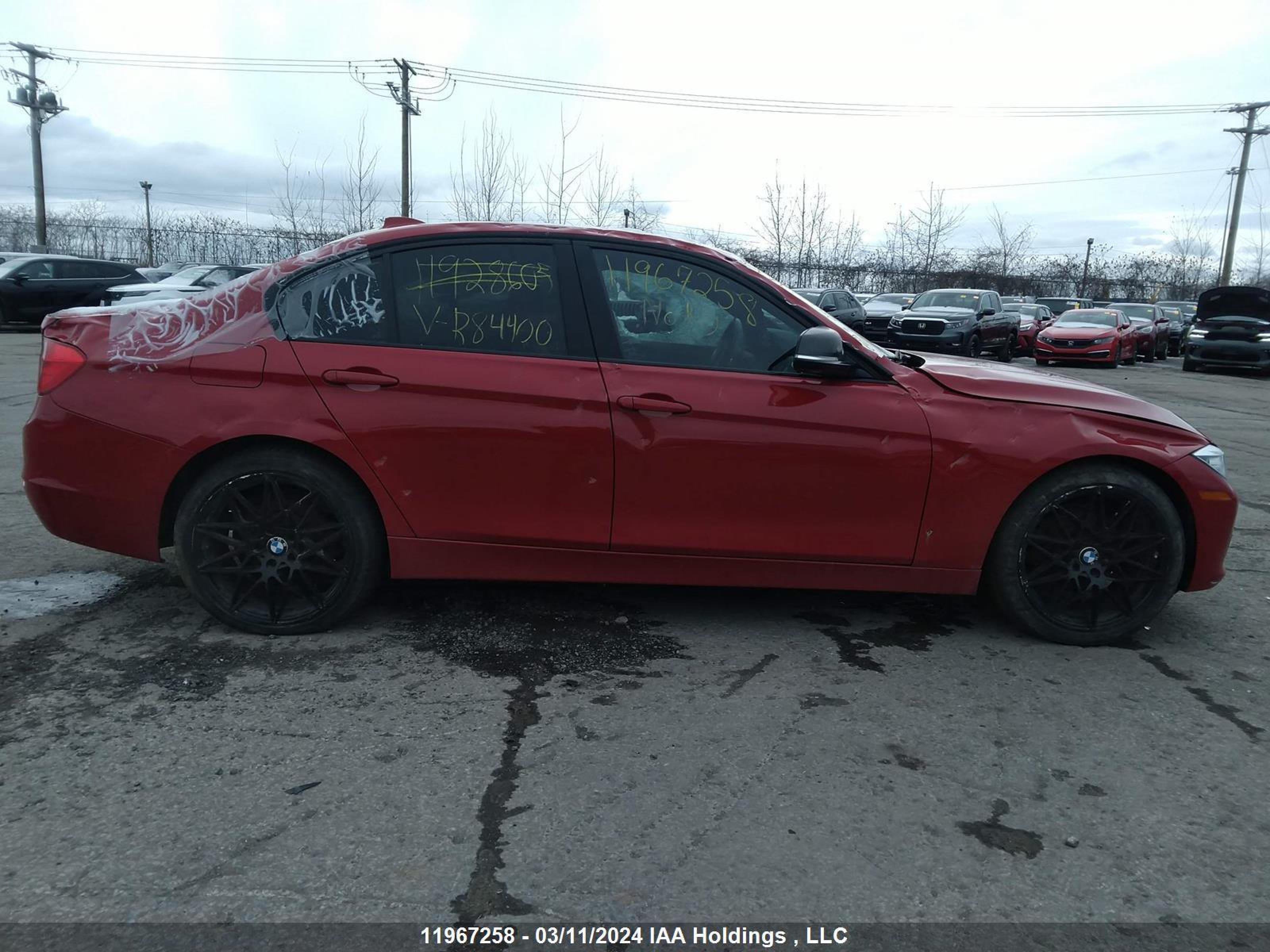 Photo 12 VIN: WBA3B3G50ENR84400 - BMW 3ER 