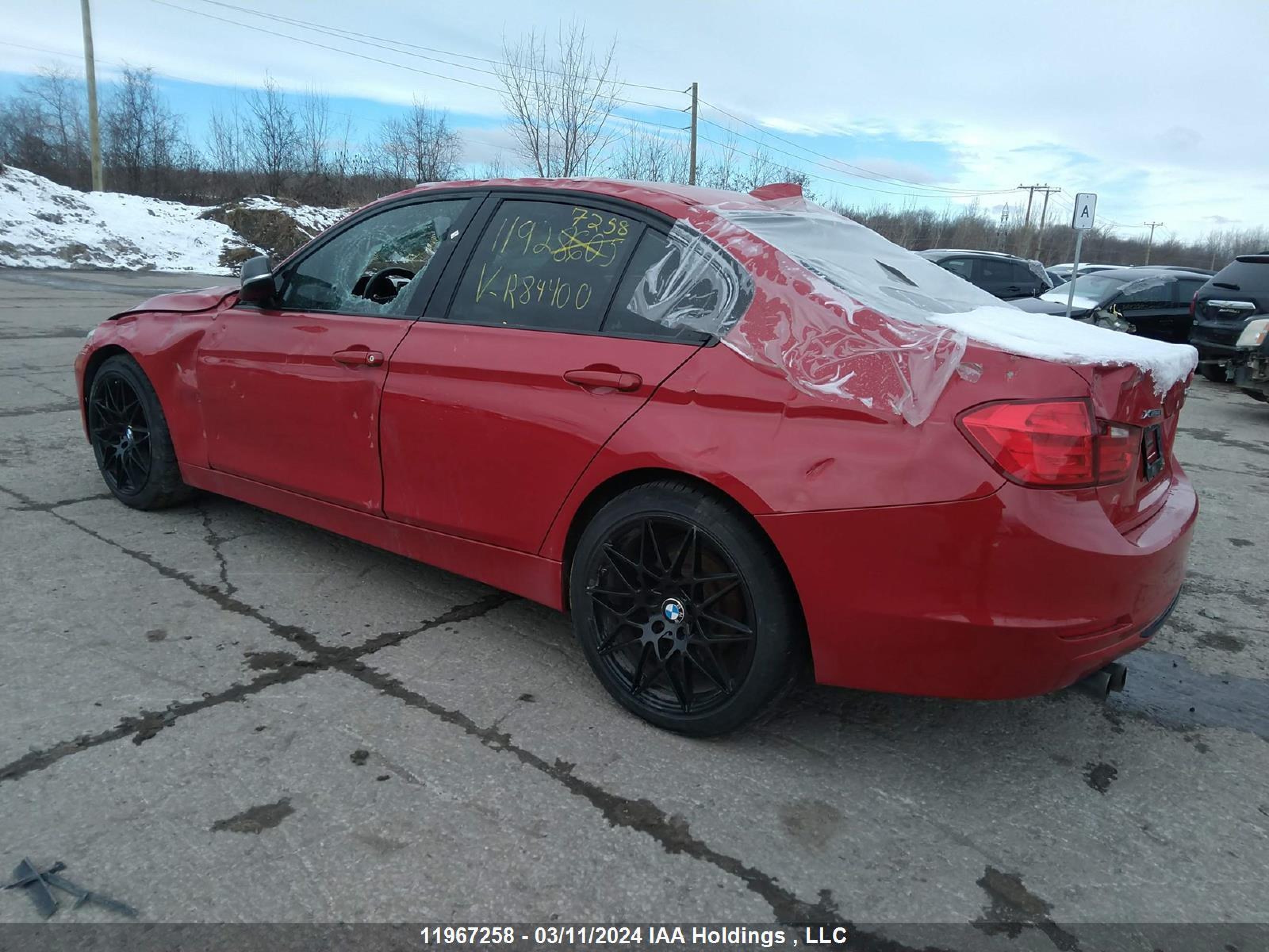 Photo 2 VIN: WBA3B3G50ENR84400 - BMW 3ER 