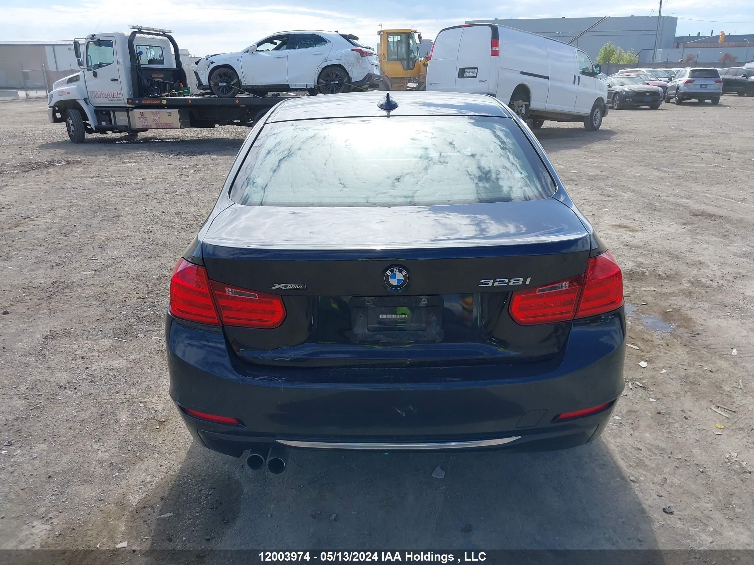 Photo 15 VIN: WBA3B3G51ENR83577 - BMW 3ER 