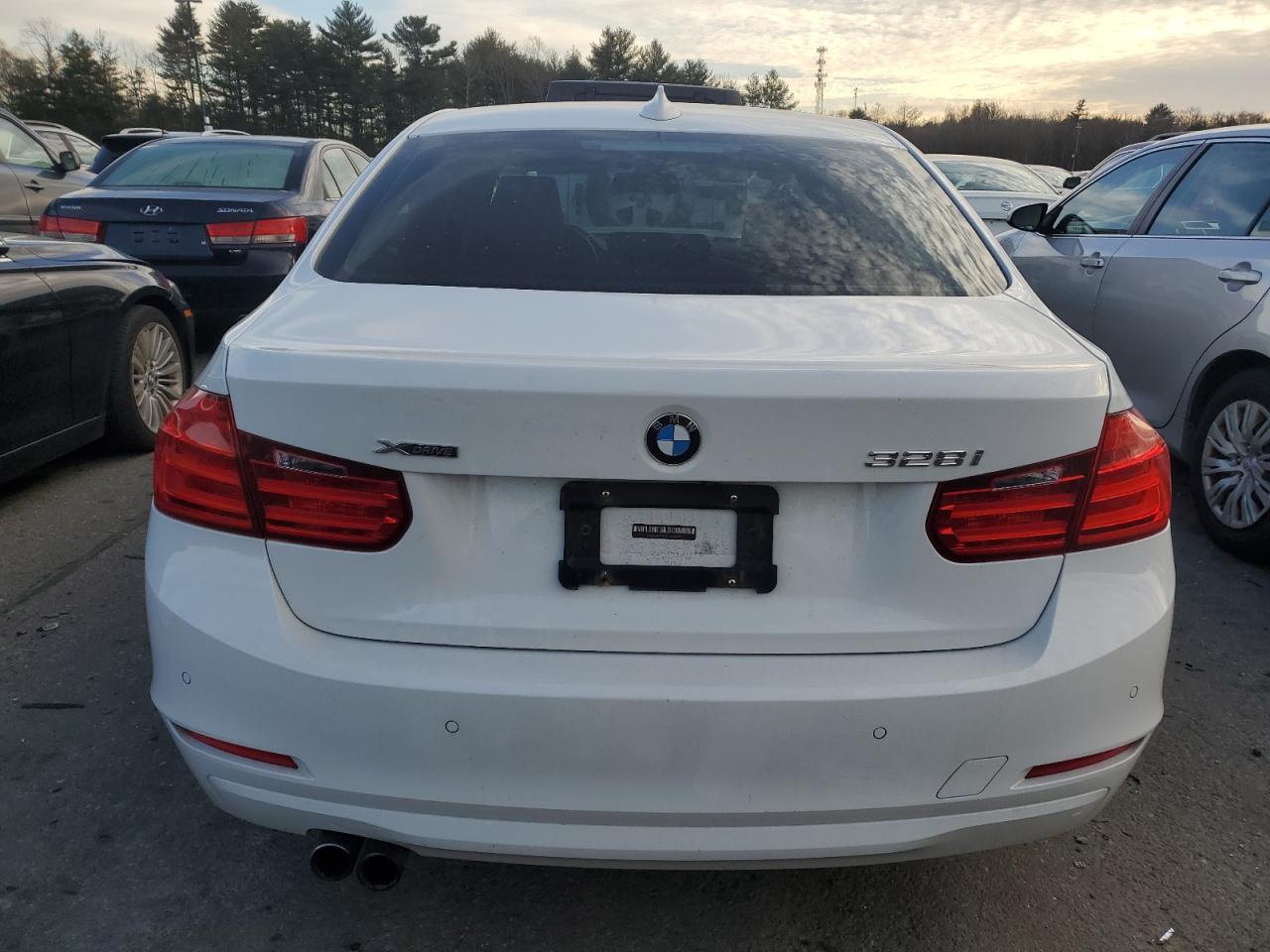 Photo 5 VIN: WBA3B3G51FNT68996 - BMW 3ER 