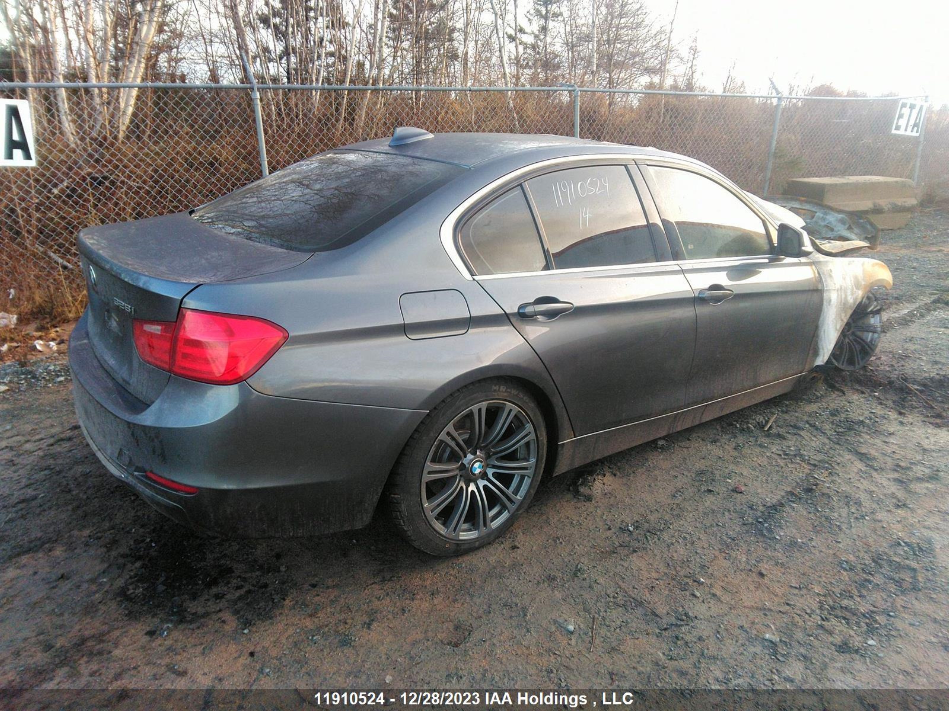 Photo 3 VIN: WBA3B3G52ENR84530 - BMW 3ER 