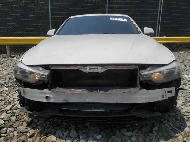 Photo 4 VIN: WBA3B3G52ENR84690 - BMW 3 SERIES 