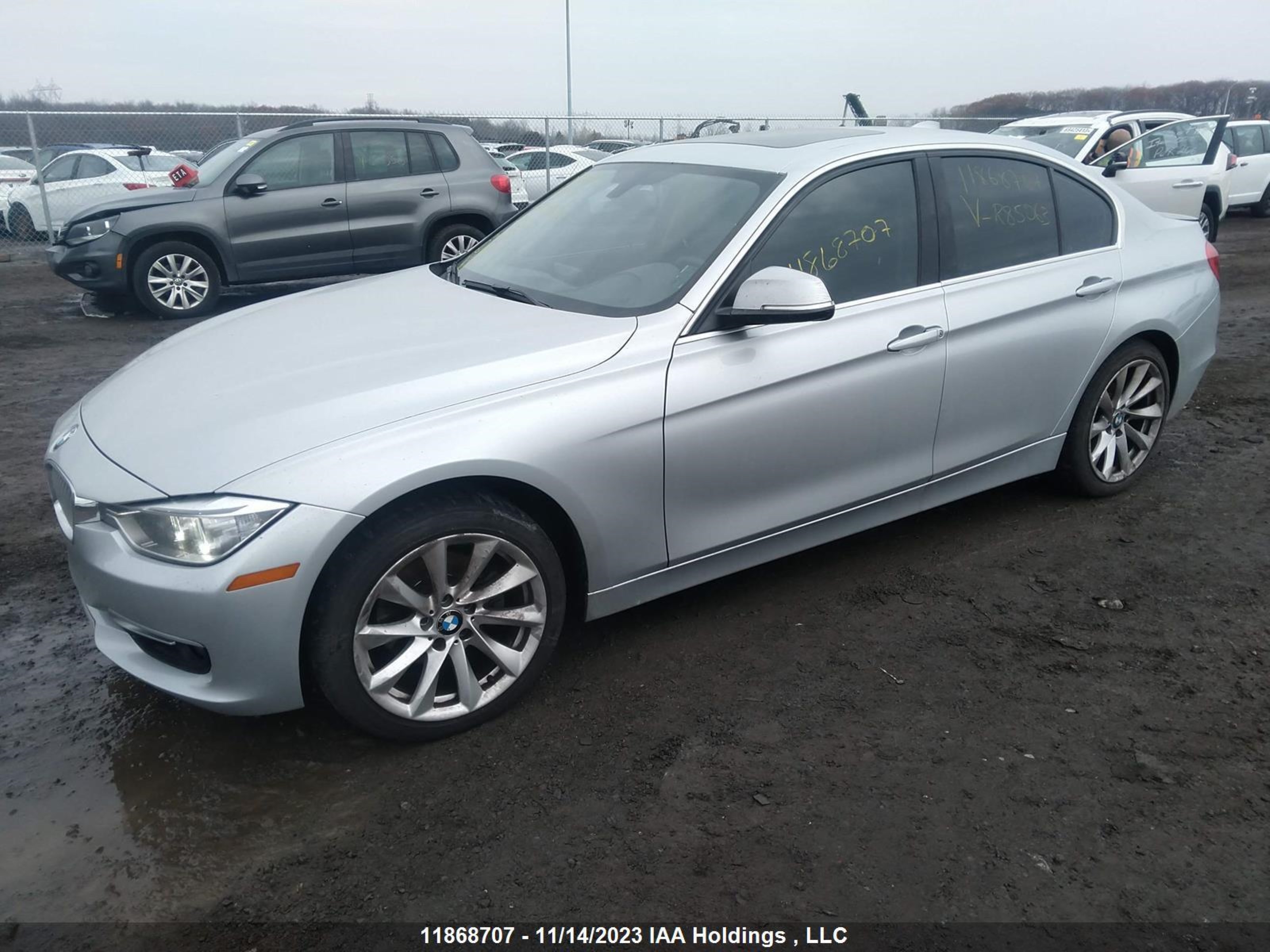 Photo 1 VIN: WBA3B3G52ENR85063 - BMW 3ER 