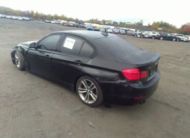 Photo 2 VIN: WBA3B3G55DNR80860 - BMW 3 SERIES 