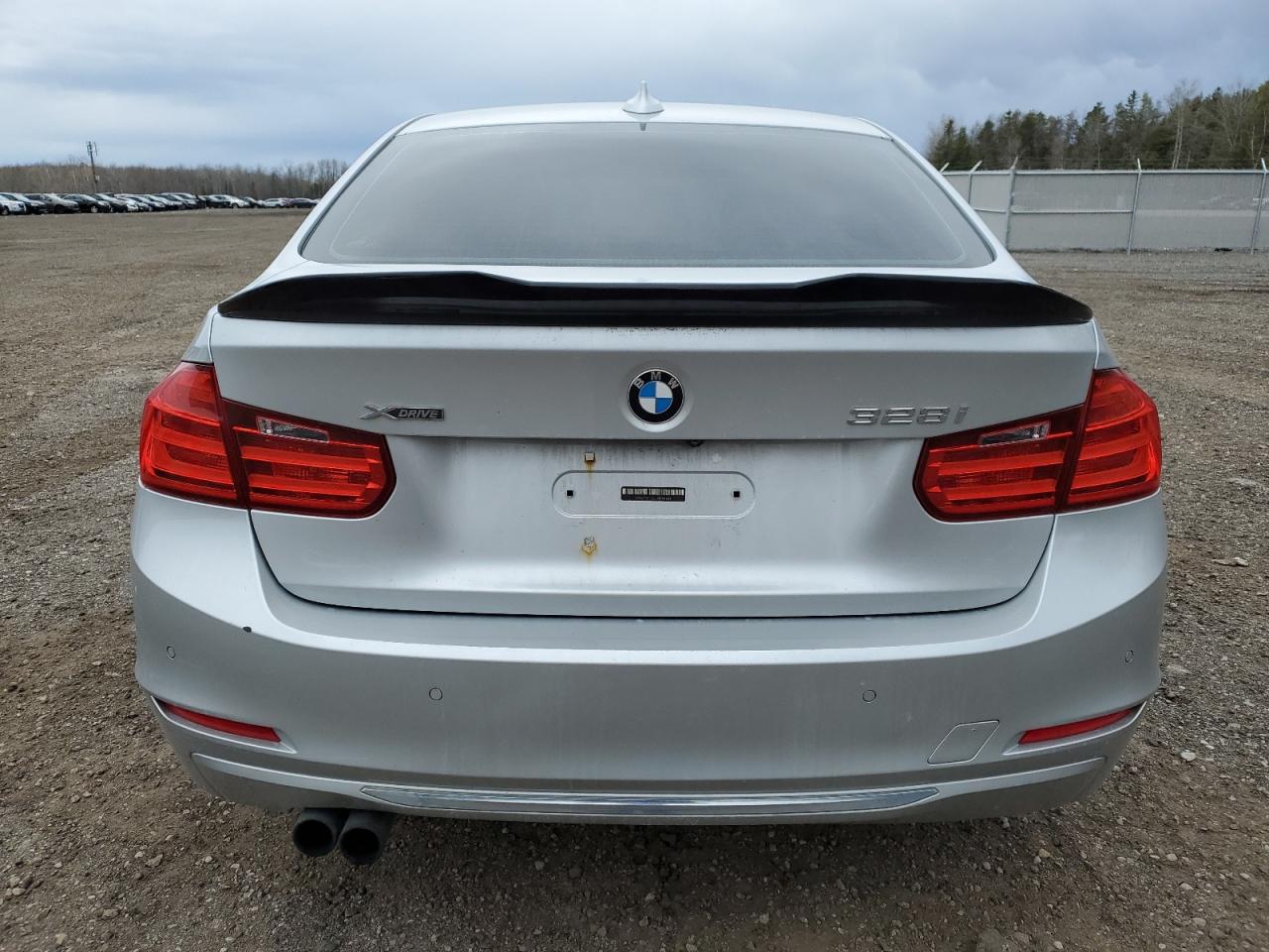 Photo 5 VIN: WBA3B3G55ENR84604 - BMW 3ER 