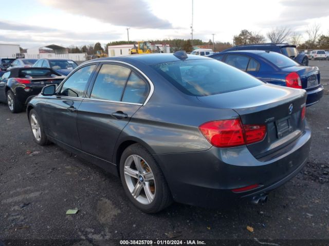 Photo 2 VIN: WBA3B3G56FNR85505 - BMW 328I 