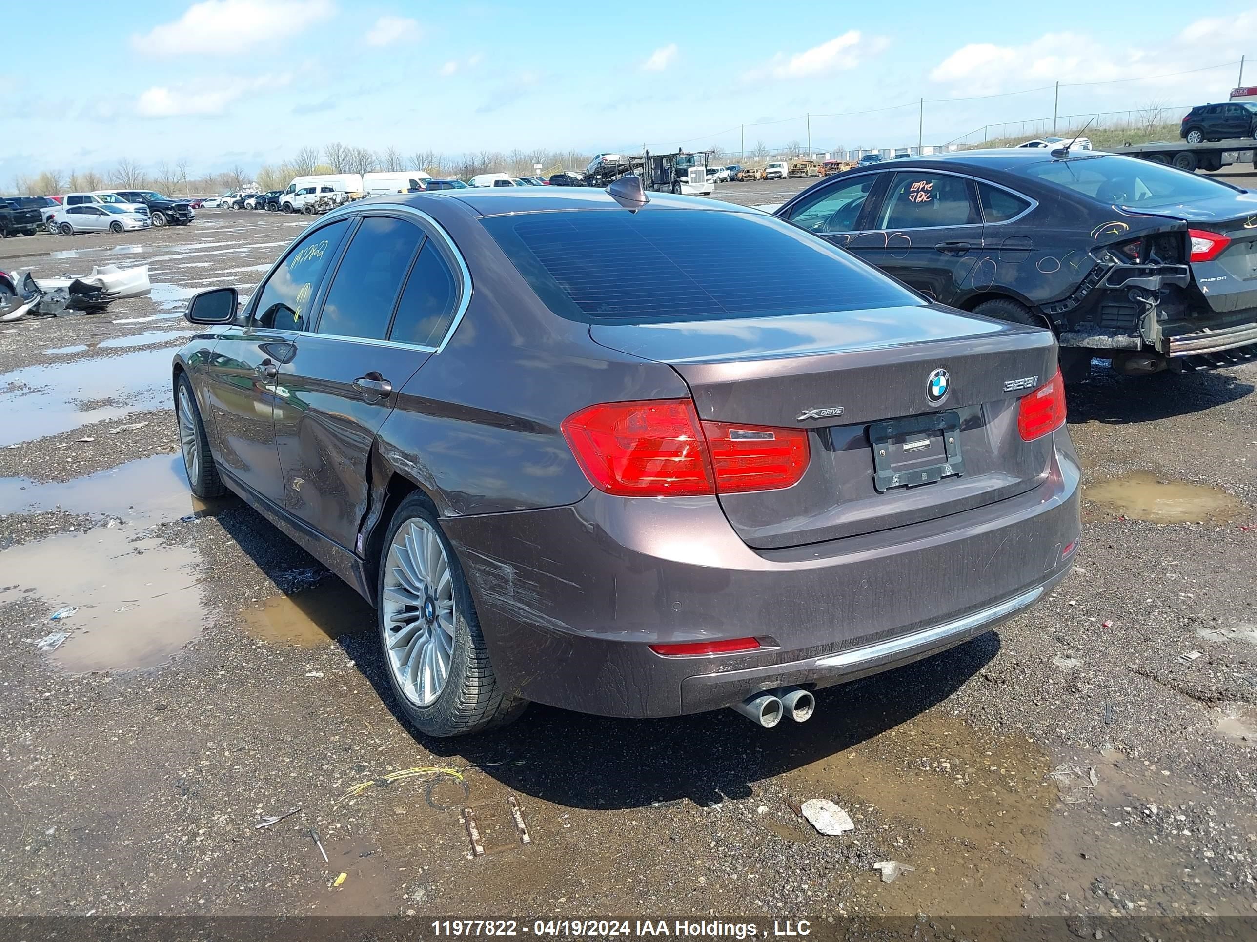 Photo 2 VIN: WBA3B3G57ENR83891 - BMW 3ER 